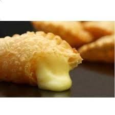 Pastel frito de queijo   20 und